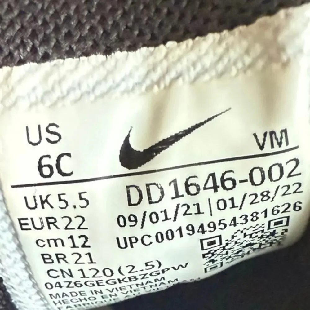 Nike Air Max 270 Black/White Toddler Sneakers- SZ 6 C